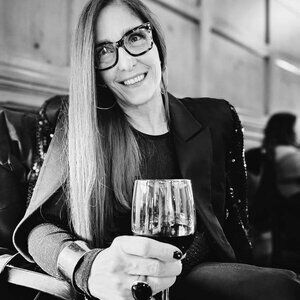 Meet your Posher, Lynda